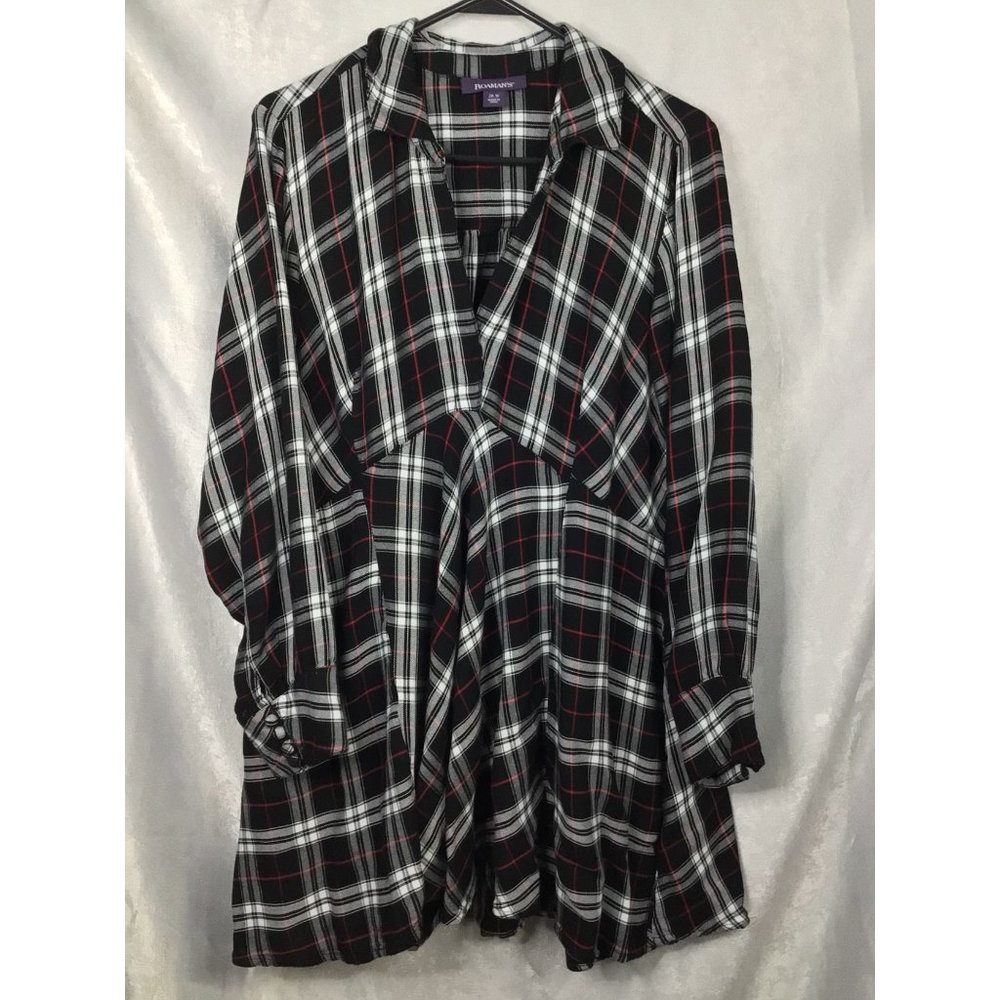 Women's V-Neck Plaid Asymmetrical Hem Flannel Top By Roman's Size 20 W